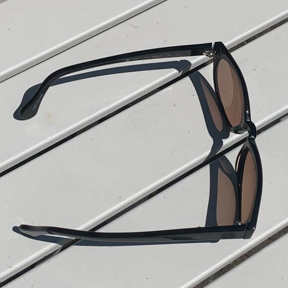 FIRM PRICE Calvin Klein Sunglasses - Picture 2 of 9
